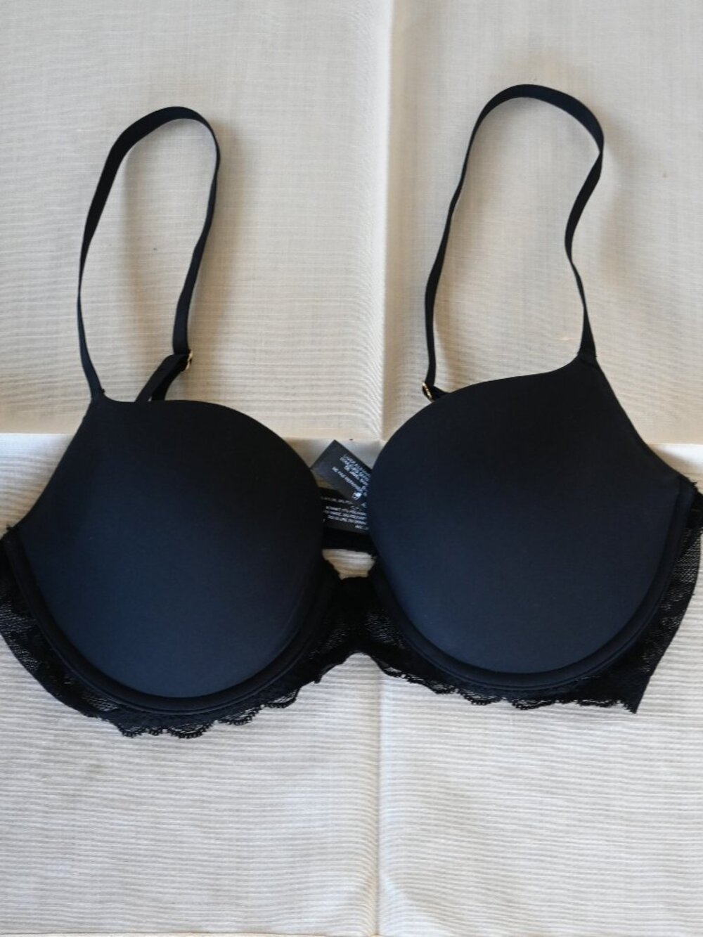 Natori Black Size 32 D Statement Contour Bra Style # 721211 T-Shirt Bra